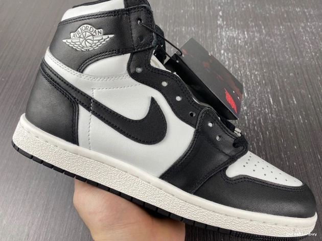 BQ4422-001 (2023) Retro 85 Black White Jordan 1 High 0802